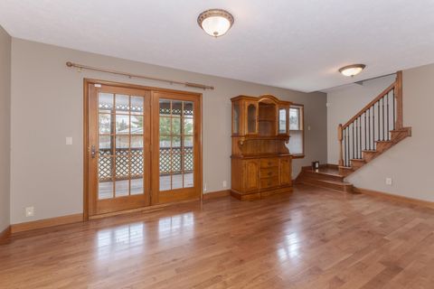 Tiny photo for 1114 Beechwood Avenue, Bloomington, IL 61701 (MLS # 12496849)