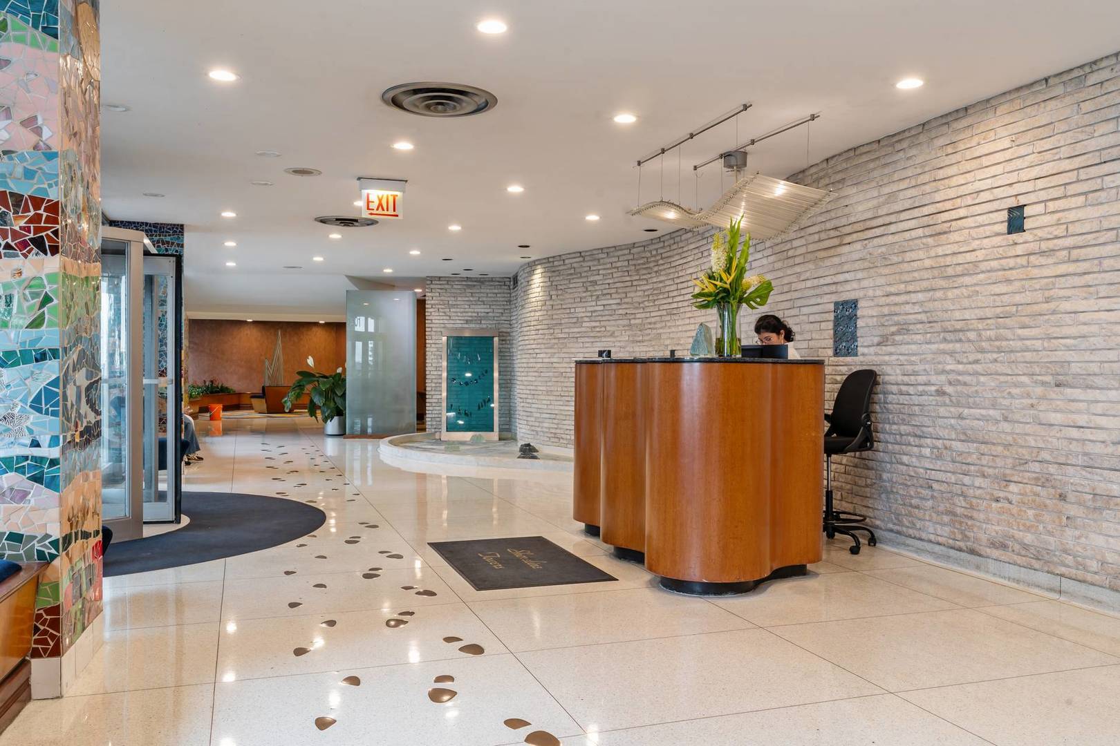 6301 N Sheridan Road 11N
