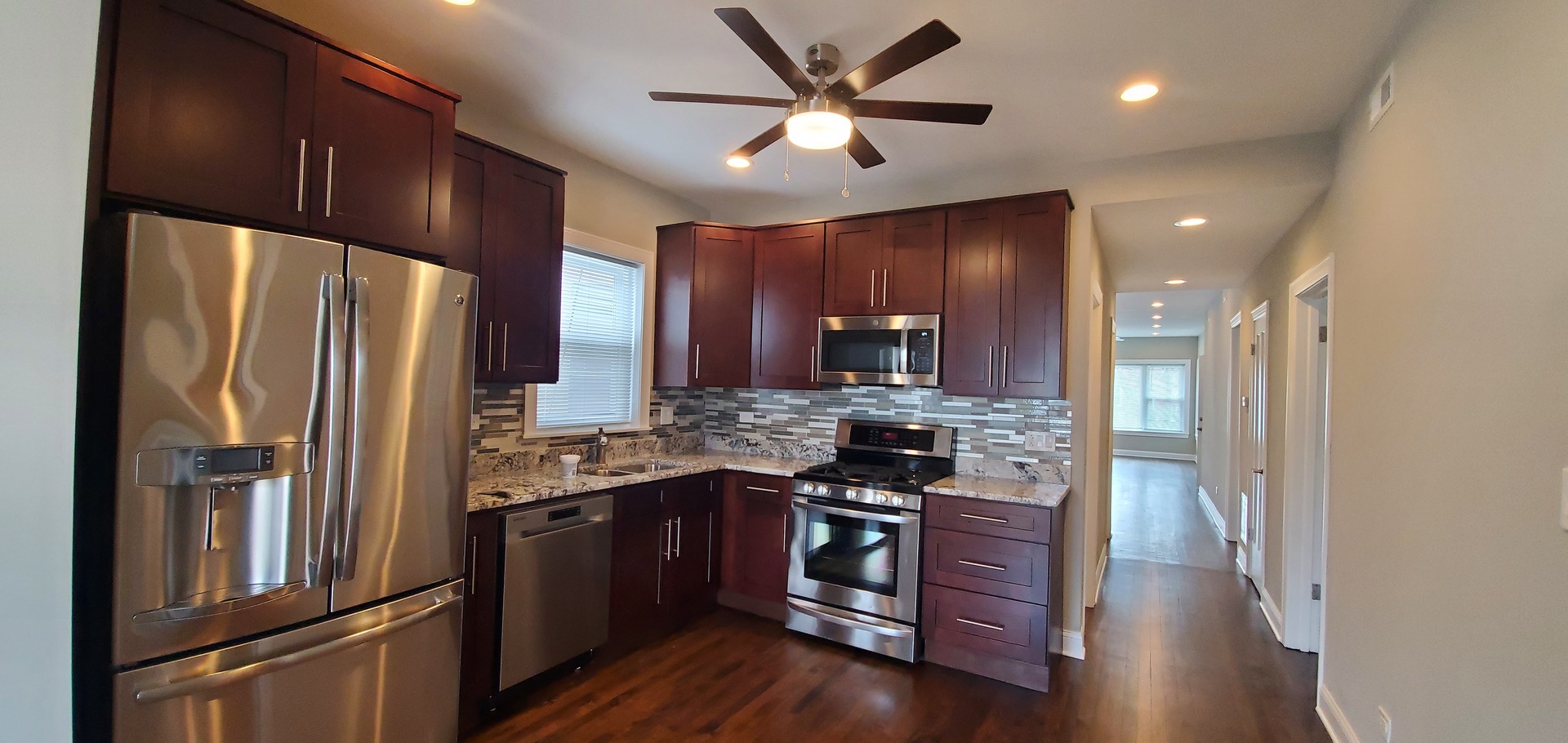 4138 W Barry Avenue 2