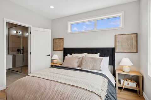 Tiny photo for 944 Beloit Avenue #4, Forest Park, IL 60130 (MLS # 12490575)