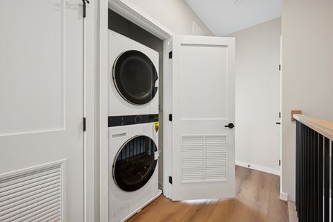 Tiny photo for 944 Beloit Avenue #4, Forest Park, IL 60130 (MLS # 12490575)