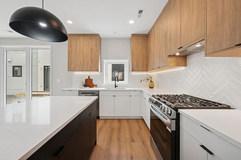 Tiny photo for 944 Beloit Avenue #4, Forest Park, IL 60130 (MLS # 12490575)