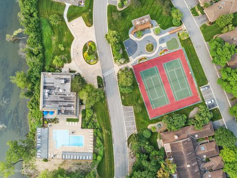 Tiny photo for 1401 Burr Oak Road #202B, Hinsdale, IL 60521 (MLS # 12531447)