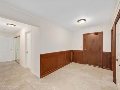 Tiny photo for 1401 Burr Oak Road #202B, Hinsdale, IL 60521 (MLS # 12531447)