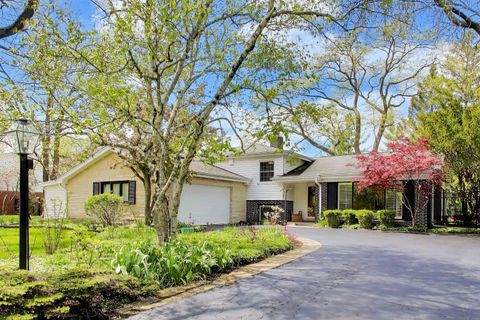 Photo of 570 Wilmot Road, Deerfield, IL 60015 (MLS # 12632889)