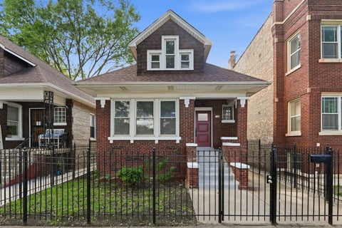 Photo of 1506 N Lotus Avenue, Chicago, IL 60651 (MLS # 12677212)