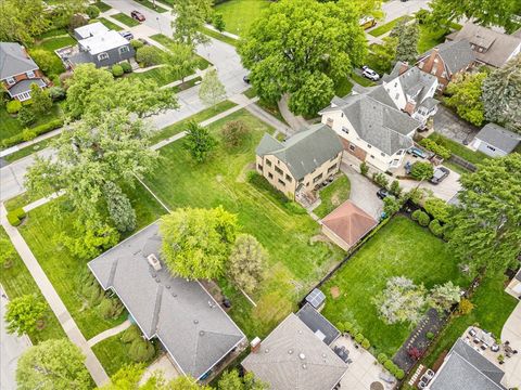Tiny photo for 219 E Saint Charles Road, Elmhurst, IL 60126 (MLS # 12493473)