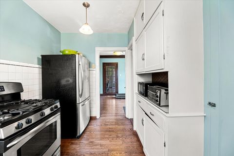 Tiny photo for 219 E Saint Charles Road, Elmhurst, IL 60126 (MLS # 12493473)