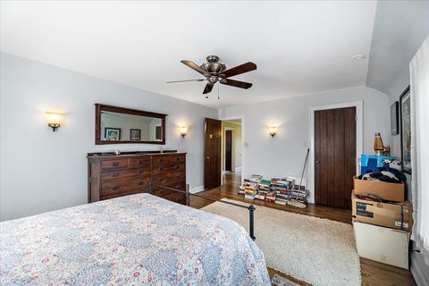 Tiny photo for 219 E Saint Charles Road, Elmhurst, IL 60126 (MLS # 12493473)