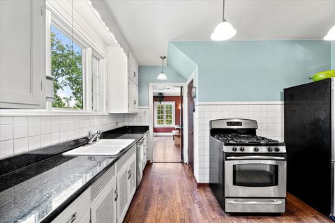 Tiny photo for 219 E Saint Charles Road, Elmhurst, IL 60126 (MLS # 12493473)