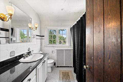 Tiny photo for 219 E Saint Charles Road, Elmhurst, IL 60126 (MLS # 12493473)