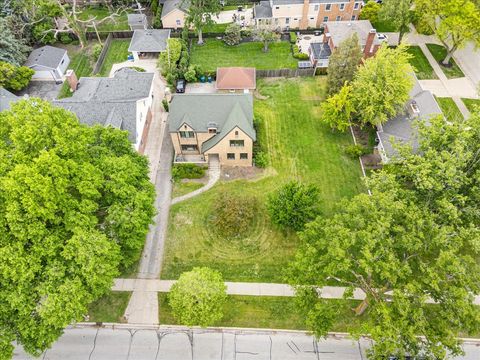 Tiny photo for 219 E Saint Charles Road, Elmhurst, IL 60126 (MLS # 12493473)
