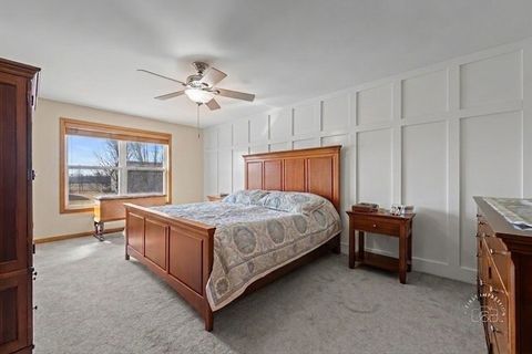 Tiny photo for 2518 Imgrund Road, North Aurora, IL 60542 (MLS # 12620858)