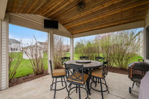 Tiny photo for 2518 Imgrund Road, North Aurora, IL 60542 (MLS # 12620858)