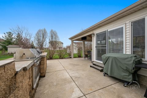 Tiny photo for 2518 Imgrund Road, North Aurora, IL 60542 (MLS # 12620858)