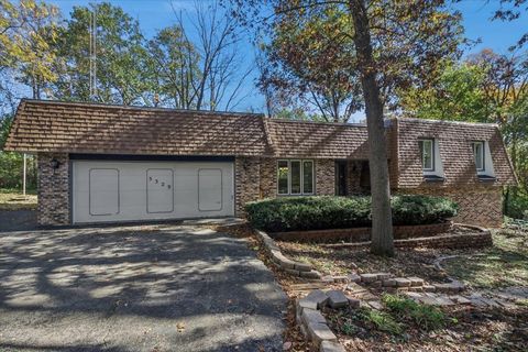 Photo of 3329 Halverson Court, Rockford, IL 61109 (MLS # 12494140)