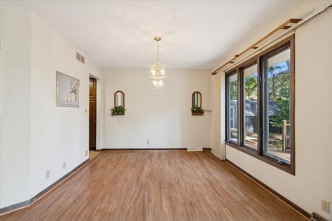 Tiny photo for 3329 Halverson Court, Rockford, IL 61109 (MLS # 12494140)