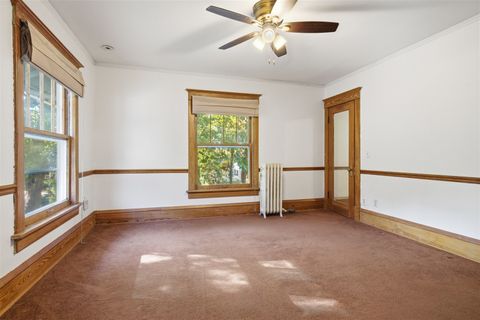 Tiny photo for 1209 N Clinton Boulevard, Bloomington, IL 61701 (MLS # 12510313)