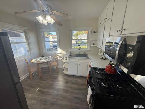 Tiny photo for 3 Suburban, Milan, IL 61264 (MLS # QC4269015)