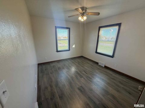 Tiny photo for 3 Suburban, Milan, IL 61264 (MLS # QC4269015)