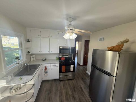 Tiny photo for 3 Suburban, Milan, IL 61264 (MLS # QC4269015)