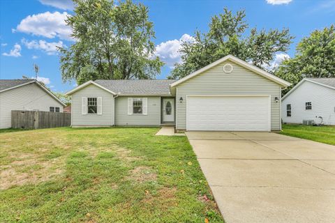 Photo of 2105 E Pennsylvania Avenue, Urbana, IL 61802 (MLS # 12463575) Photo of 2105 E Pennsylvania Avenue, Urbana, IL 61802 (MLS # 12463575)