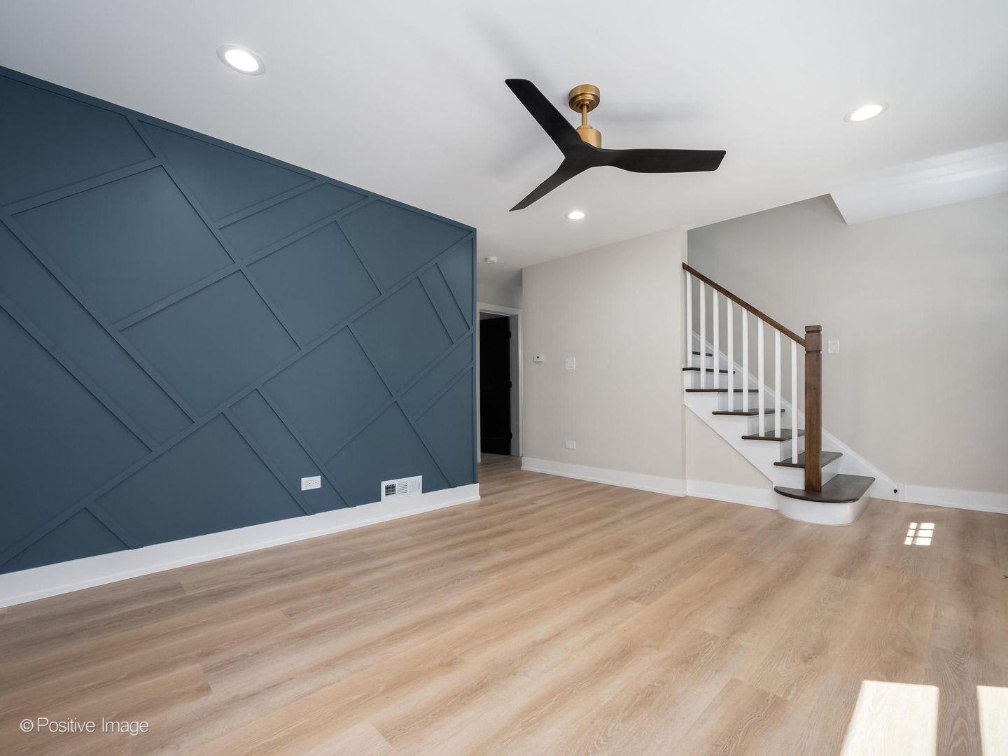 3836 W 110th Place