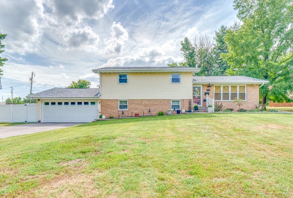 813 APRICOT AVE, MOUNT VERNON, IL 62864 - Image dccc8fca5598793f08eea064df36edd8/2136647194