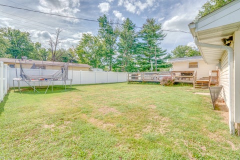 Tiny photo for 813 Apricot Avenue, Mt Vernon, IL 62864 (MLS # 12759061)