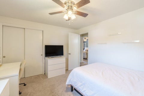 Tiny photo for 813 Apricot Avenue, Mt Vernon, IL 62864 (MLS # 12759061)