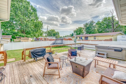 Tiny photo for 813 Apricot Avenue, Mt Vernon, IL 62864 (MLS # 12759061)