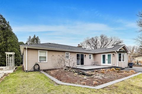 Tiny photo for 7 Alton Road, Prospect Heights, IL 60070 (MLS # 12590744)