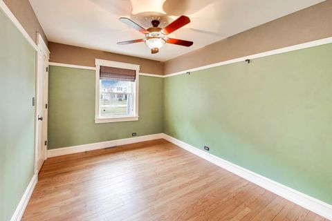 Tiny photo for 7 Alton Road, Prospect Heights, IL 60070 (MLS # 12590744)