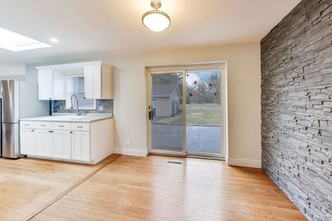 Tiny photo for 7 Alton Road, Prospect Heights, IL 60070 (MLS # 12590744)
