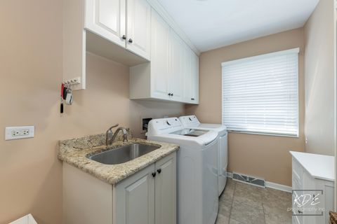 Tiny photo for 992 Belaire Court, Naperville, IL 60563 (MLS # 12585744)