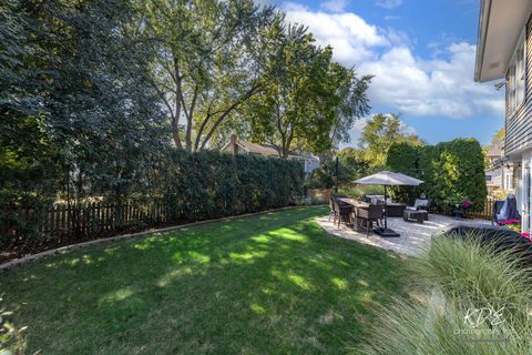 Tiny photo for 992 Belaire Court, Naperville, IL 60563 (MLS # 12585744)