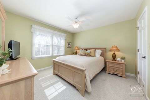 Tiny photo for 992 Belaire Court, Naperville, IL 60563 (MLS # 12585744)
