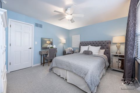 Tiny photo for 992 Belaire Court, Naperville, IL 60563 (MLS # 12585744)