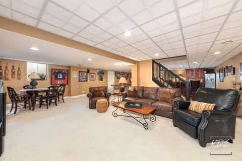 Tiny photo for 992 Belaire Court, Naperville, IL 60563 (MLS # 12585744)