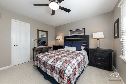 Tiny photo for 992 Belaire Court, Naperville, IL 60563 (MLS # 12585744)