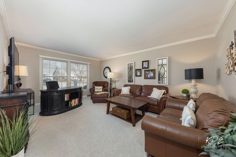 Tiny photo for 992 Belaire Court, Naperville, IL 60563 (MLS # 12585744)