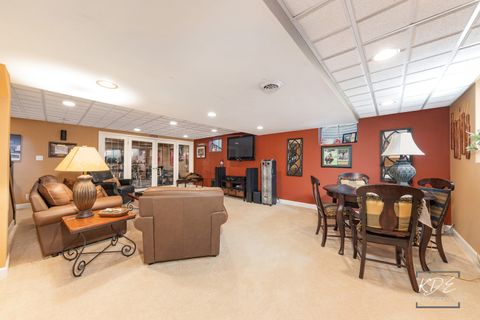 Tiny photo for 992 Belaire Court, Naperville, IL 60563 (MLS # 12585744)