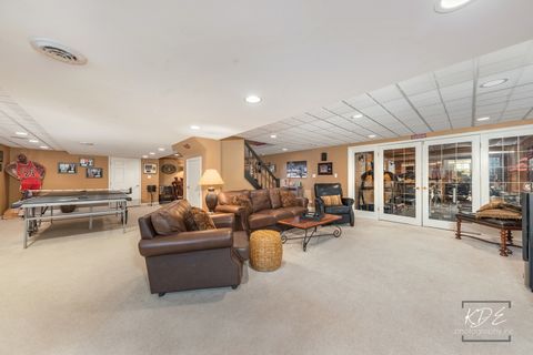 Tiny photo for 992 Belaire Court, Naperville, IL 60563 (MLS # 12585744)