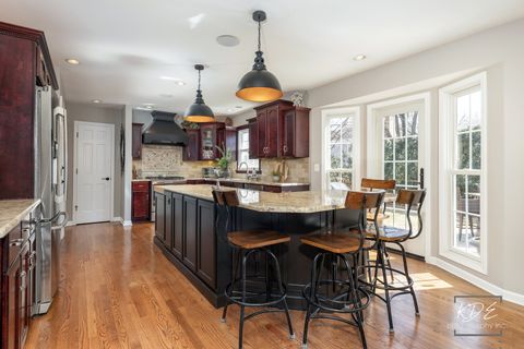 Tiny photo for 992 Belaire Court, Naperville, IL 60563 (MLS # 12585744)