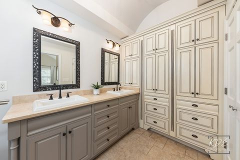 Tiny photo for 992 Belaire Court, Naperville, IL 60563 (MLS # 12585744)