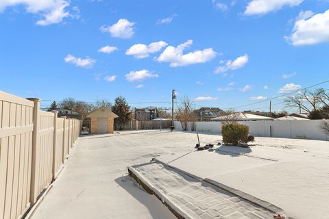 Tiny photo for 9745 S 81st Avenue, Palos Hills, IL 60465 (MLS # 12550477)