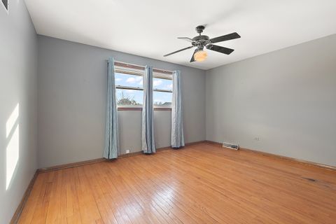 Tiny photo for 9745 S 81st Avenue, Palos Hills, IL 60465 (MLS # 12550477)