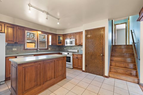 Tiny photo for 9745 S 81st Avenue, Palos Hills, IL 60465 (MLS # 12550477)