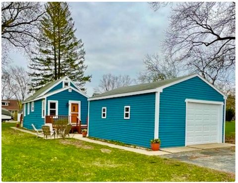 1415 W Sunnyside Drive Johnsburg IL 60051