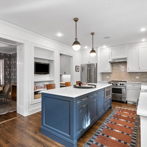 Tiny photo for 2020 Colfax Street, Evanston, IL 60201 (MLS # 12495583)